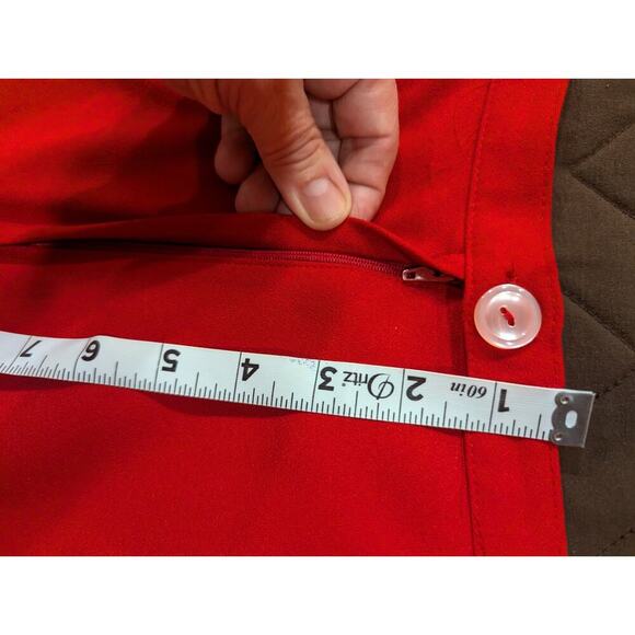 Women's classic red midi-length pencil skirt size 16 - Picture 4 of 5